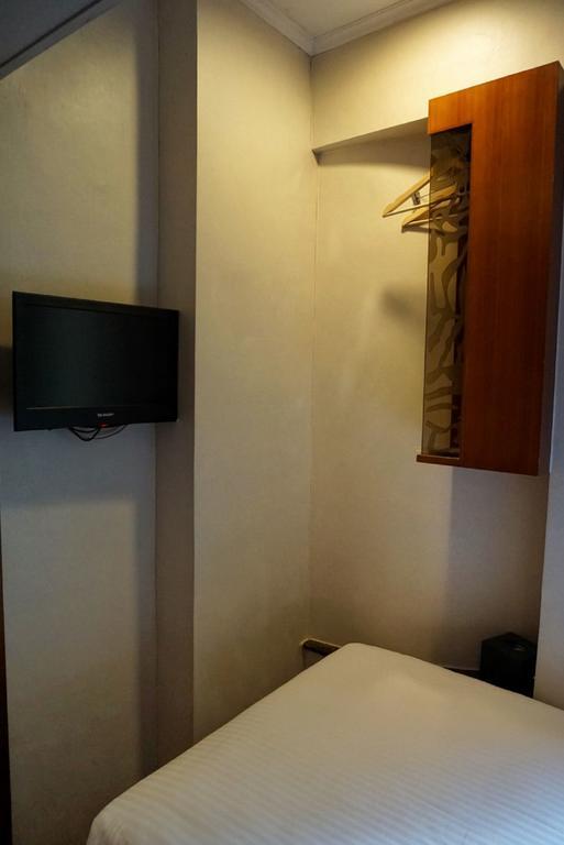 Khách sạn Lander Edward 3*